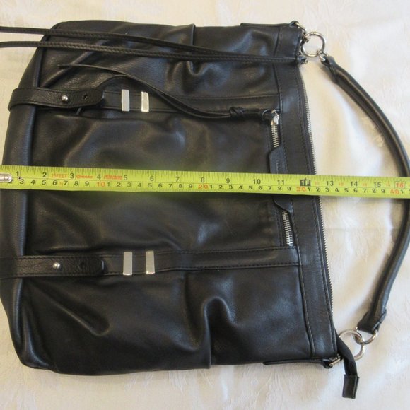 Rabeanco is a Genuine Leather  luxury black handbag - Picture 4 of 13